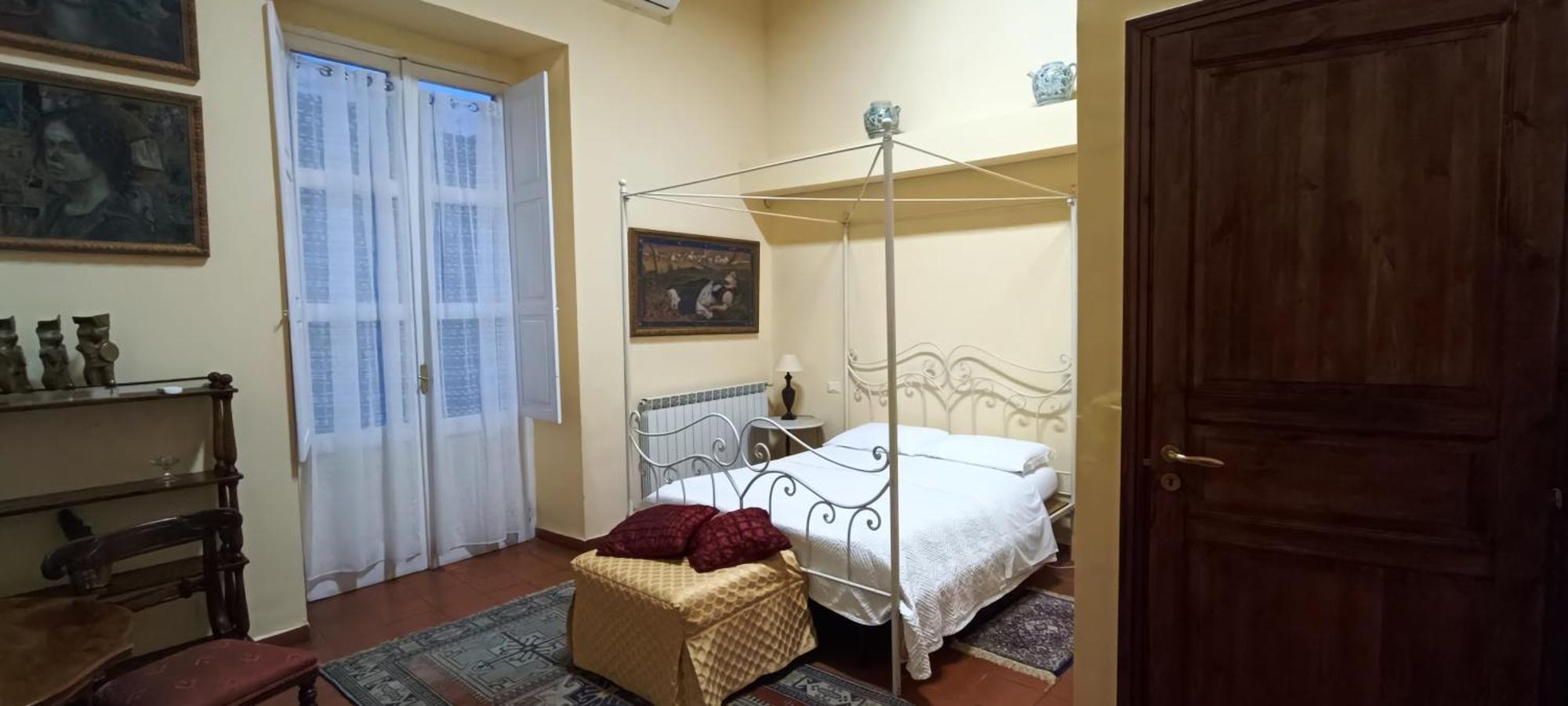 Apartmán Donna Regina Dimora D'Epoca Neapol Exteriér fotografie