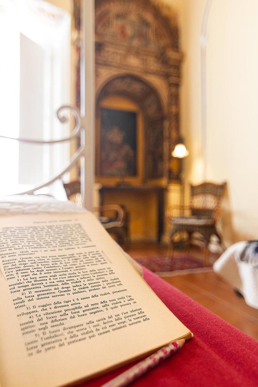 Apartmán Donna Regina Dimora D'Epoca Neapol Exteriér fotografie